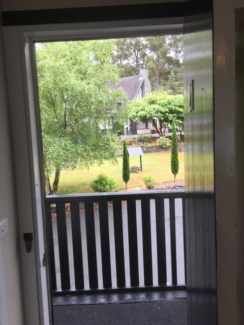 The Fox And Hounds Historic Hotel - Australia Accommodation 8