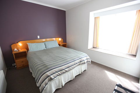 The Fox And Hounds Historic Hotel - Australia Accommodation 12