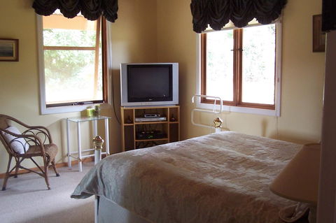 Drumreagh Cabins - Australia Accommodation 12