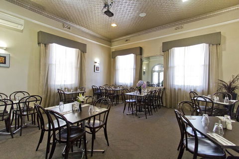 Deloraine Hotel - Australia Accommodation 30