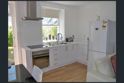Hobart Colonial Apartment - Australia Accommodation 0