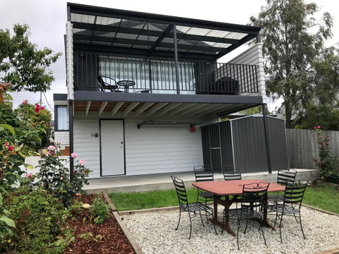 Omaroo House - Panoramic Water Views - Australia Accommodation 31