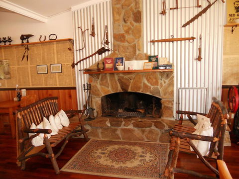 Mountain View Country Inn - Australia Accommodation 5