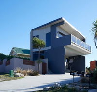 Bicheno Views on Douglas - Australia Accommodation