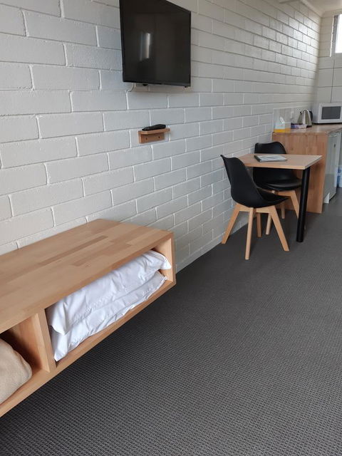 Anchor Wheel Motel - Australia Accommodation 9