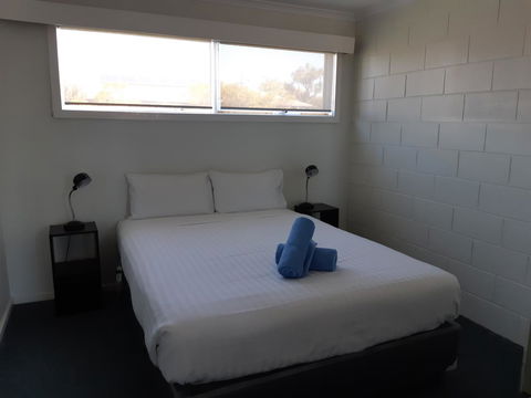 Anchor Wheel Motel - Australia Accommodation 4