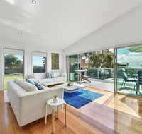 Seas The Day - Seaside Getaway - Australia Accommodation