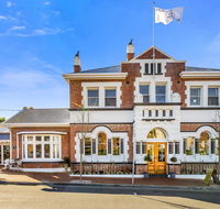 Cygnet Old Bank - Australia Accommodation