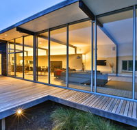 Cloudy Bay Beach House - Australia Accommodation