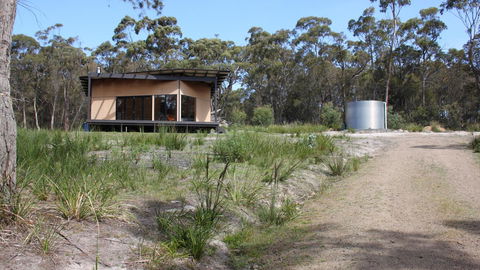 BAY OF FIRES ECO HUT Off Grid Experience At Binalong Bay - Australia Accommodation 20