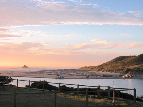 Arthur Riverfront And Sea Lodge Downstream - Australia Accommodation 21