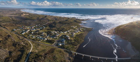 Arthur Riverfront And Sea Lodge Downstream - Australia Accommodation 1