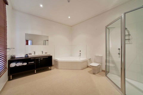 Ikon Hotel - Australia Accommodation 16