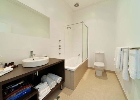 Ikon Hotel - Australia Accommodation 18