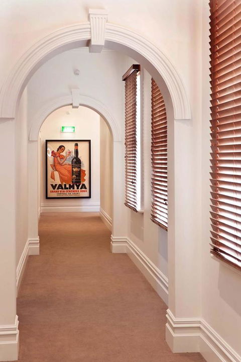 Ikon Hotel - Australia Accommodation 35