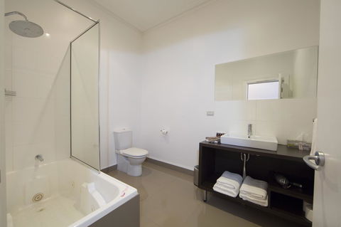 Ikon Hotel - Australia Accommodation 14