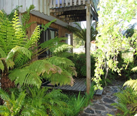 The Wombat Cottage - Australia Accommodation 2