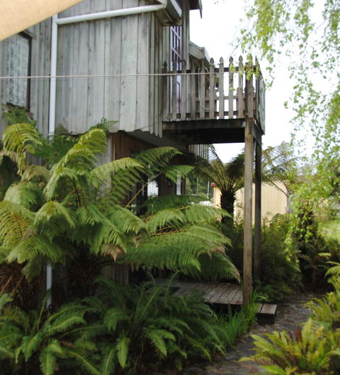The Wombat Cottage - Australia Accommodation 3
