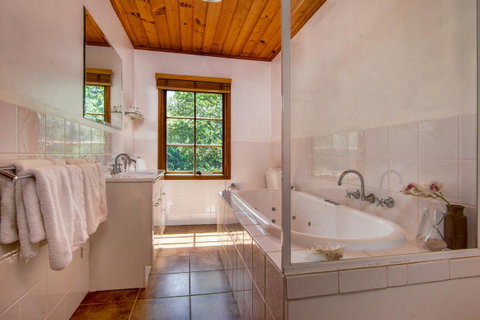 Wagners Cottages - Australia Accommodation 19