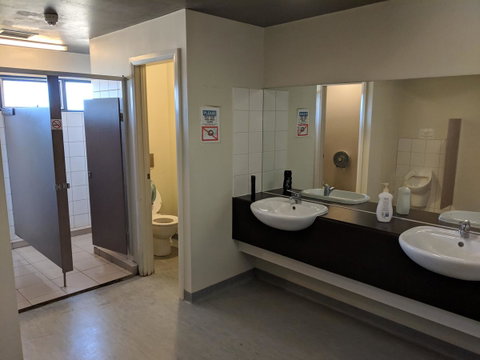 Swansea Backpacker Lodge - Australia Accommodation 33