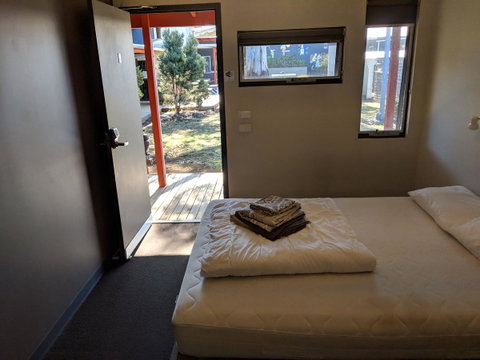 Swansea Backpacker Lodge - Australia Accommodation 6