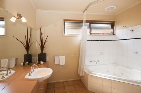 Lorne Surf Apartments - Australia Accommodation 32
