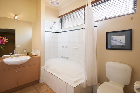 Lorne Surf Apartments - Australia Accommodation 33