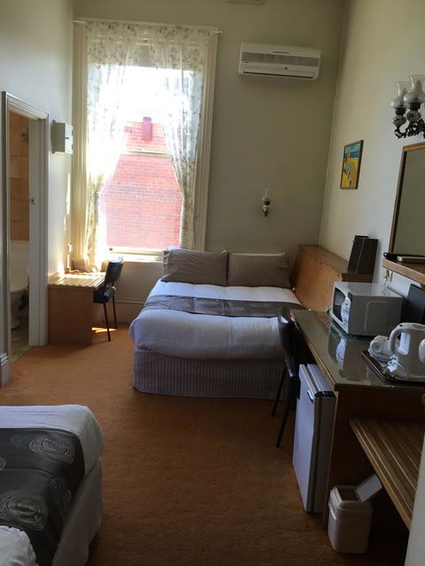 Campbell St Lodge - Australia Accommodation 23