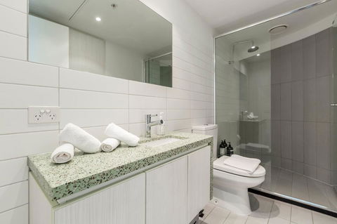 2Bedroom Apartment With Views In Docklands Next To CBD & Marvel Stadium - Australia Accommodation 13