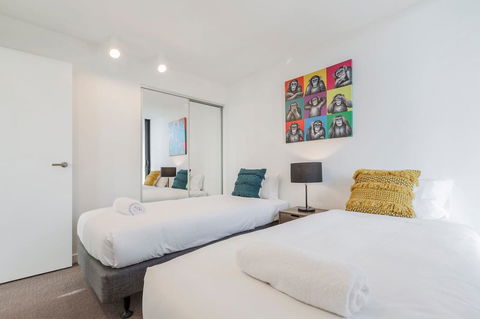 2Bedroom Apartment With Views In Docklands Next To CBD & Marvel Stadium - Australia Accommodation 11