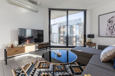 2Bedroom Apartment With Views In Docklands Next To CBD & Marvel Stadium - Australia Accommodation 2