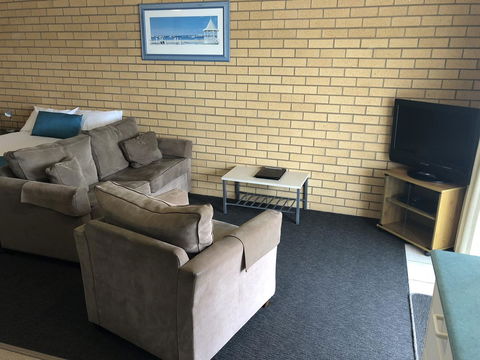 Port Campbell Parkview Motel & Apartments - Australia Accommodation 9