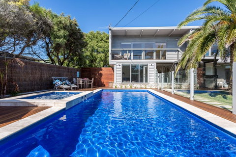 Front Beach House - Australia Accommodation 0