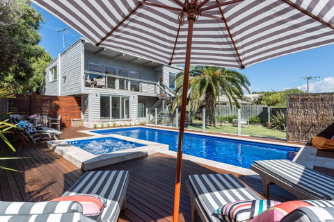 Front Beach House - Australia Accommodation 7