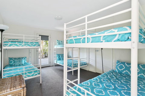 Front Beach House - Australia Accommodation 21
