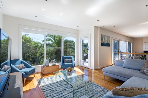 Front Beach House - Australia Accommodation 1