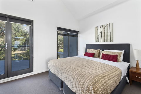 Apollo Bay Cottages - Australia Accommodation 9