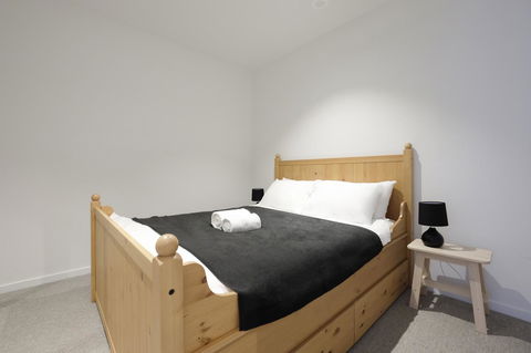 Mono Apartments On La Trobe Street - Australia Accommodation 23