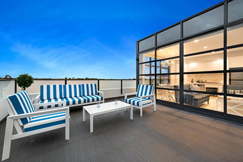 The Hamptons Apartments - St Kilda - Australia Accommodation 3