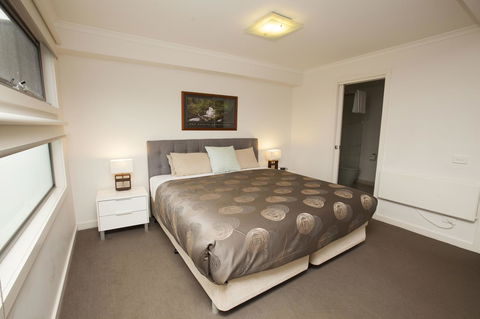 7 Falls Apartments - Australia Accommodation 22