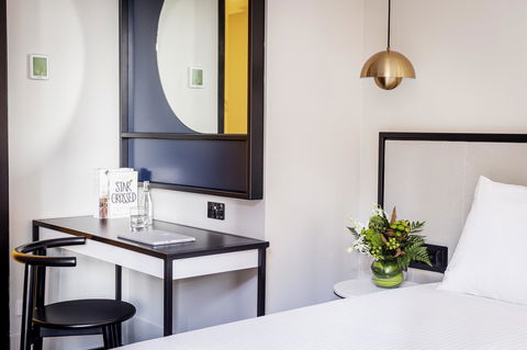 Brady Hotels Jones Lane - Australia Accommodation 10