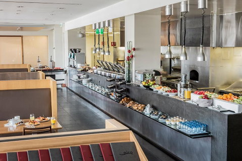 PARKROYAL Melbourne Airport - Australia Accommodation 7