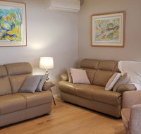 Oxford Rise Apartment - Australia Accommodation