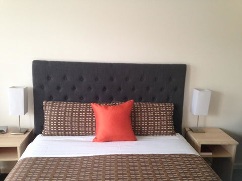 Beachcomber Motel & Apartments - Australia Accommodation 37