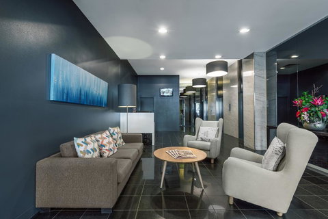 Mantra 100 Exhibition - Australia Accommodation 3