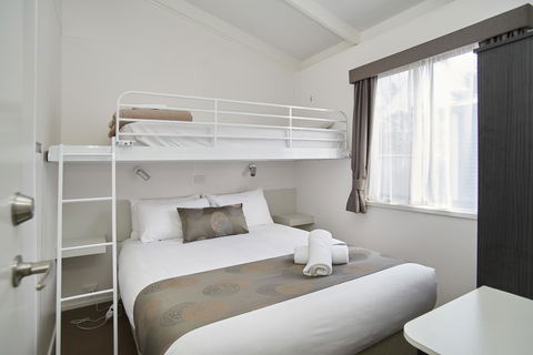 Amaroo Park - Australia Accommodation 23