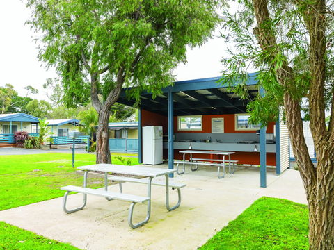 Amaroo Park - Australia Accommodation 24