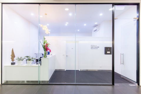 Melbourne SkyHigh Apartments - Australia Accommodation 10