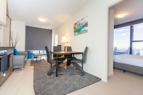 Melbourne SkyHigh Apartments - Australia Accommodation 7