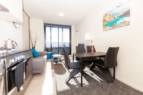 Melbourne SkyHigh Apartments - Australia Accommodation 9